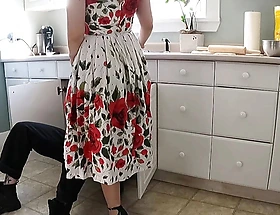 Bored Milf films herself fucking a handyman