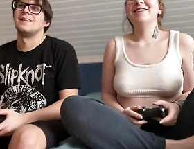 Nerdy dude gets seduced by a MILF