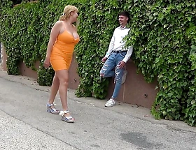 Working girl Hunting Spanish MILF - Grandmams