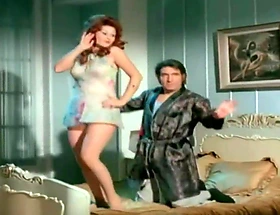 Nahed Sherif Boussy Lebleba - dancing