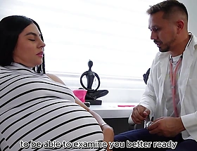 pregnant dame gets smelly by the doctor at the brush check-up